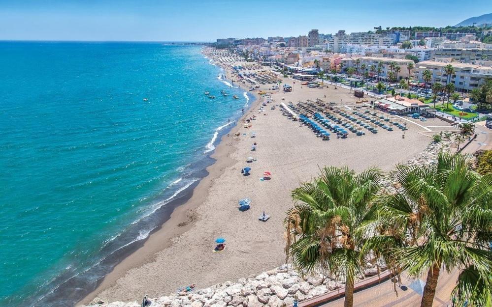 Apartamento 150 Metros De La Playa Torremolinos Exterior photo