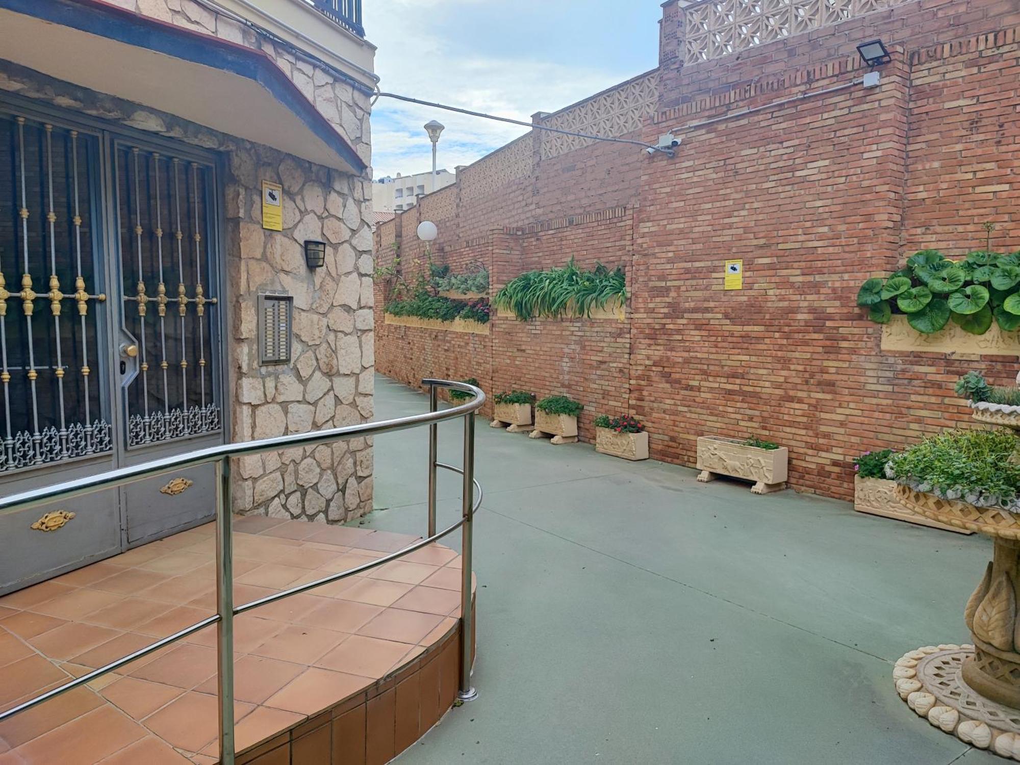 Apartamento 150 Metros De La Playa Torremolinos Exterior photo