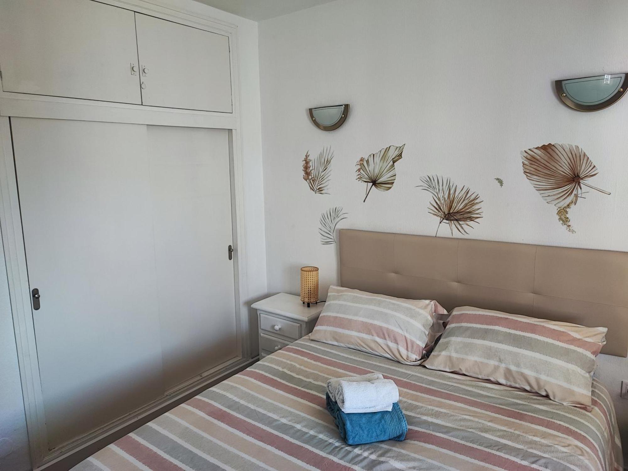Apartamento 150 Metros De La Playa Torremolinos Exterior photo